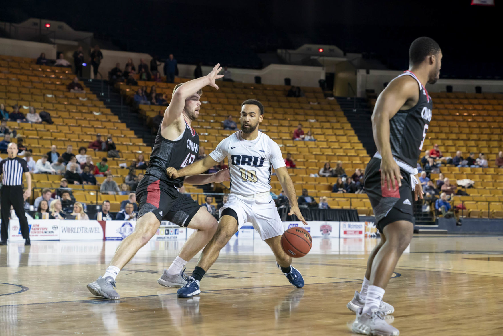 Oral Roberts University faces Omaha - Men's Basketball